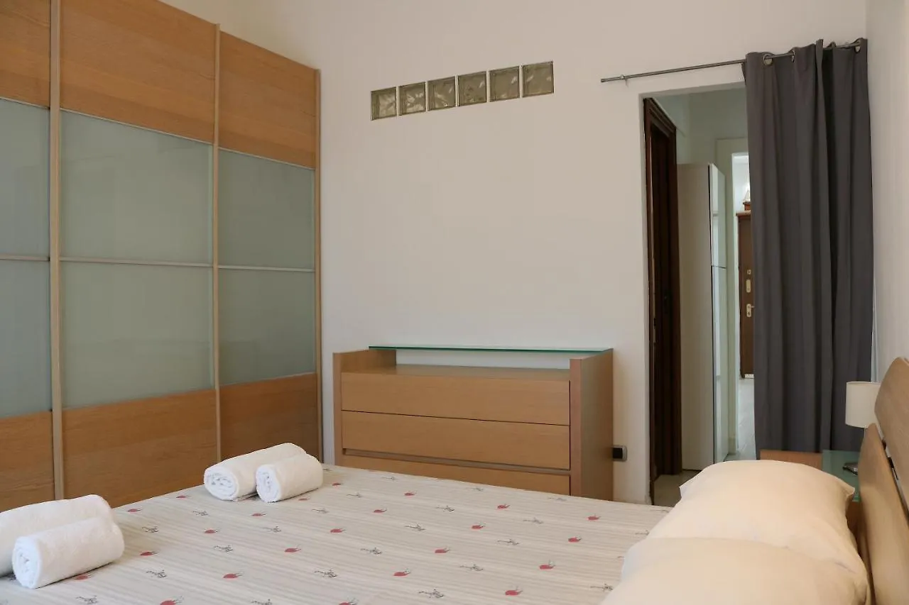 Design Canal Apartment Corsico
